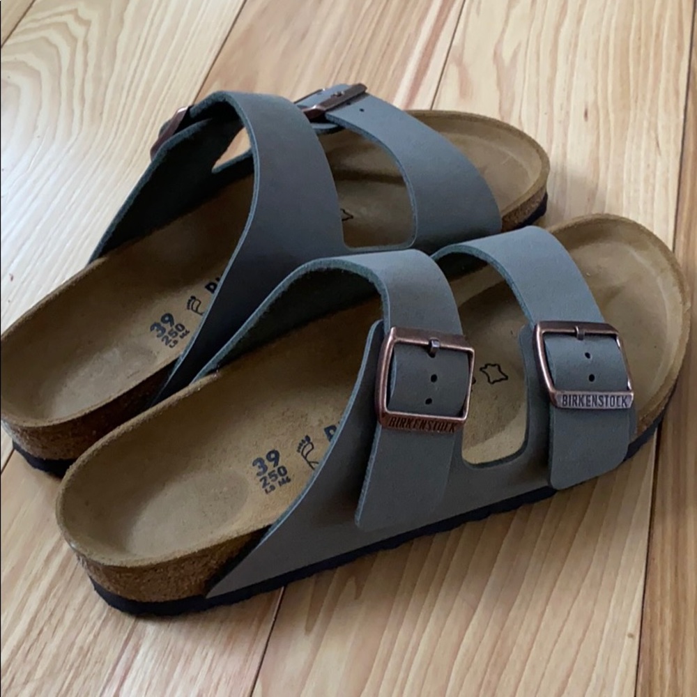 NEW Birkenstock sandals